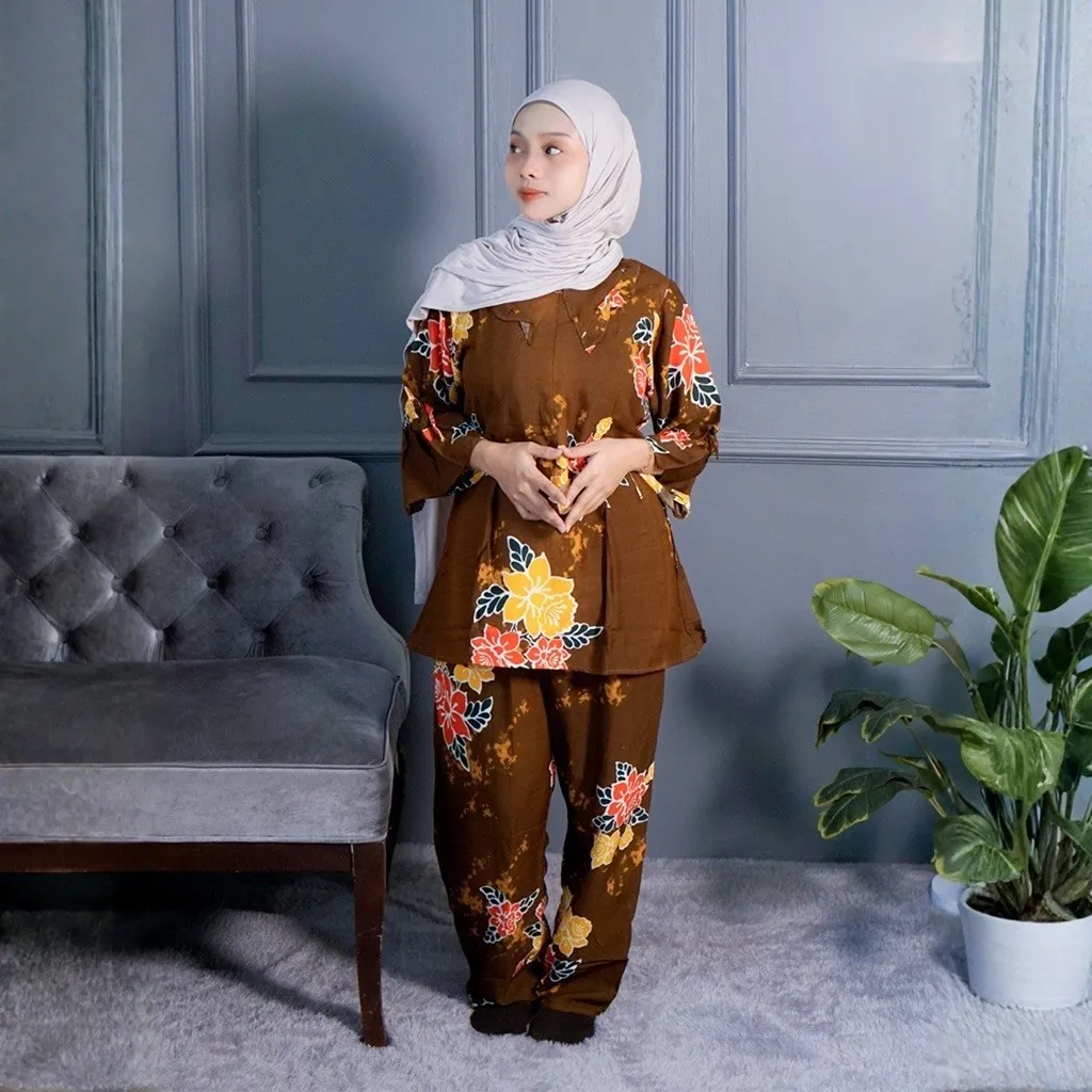 Setelan Celana Panjang Sabrina Mawar – Batik Putri Laila