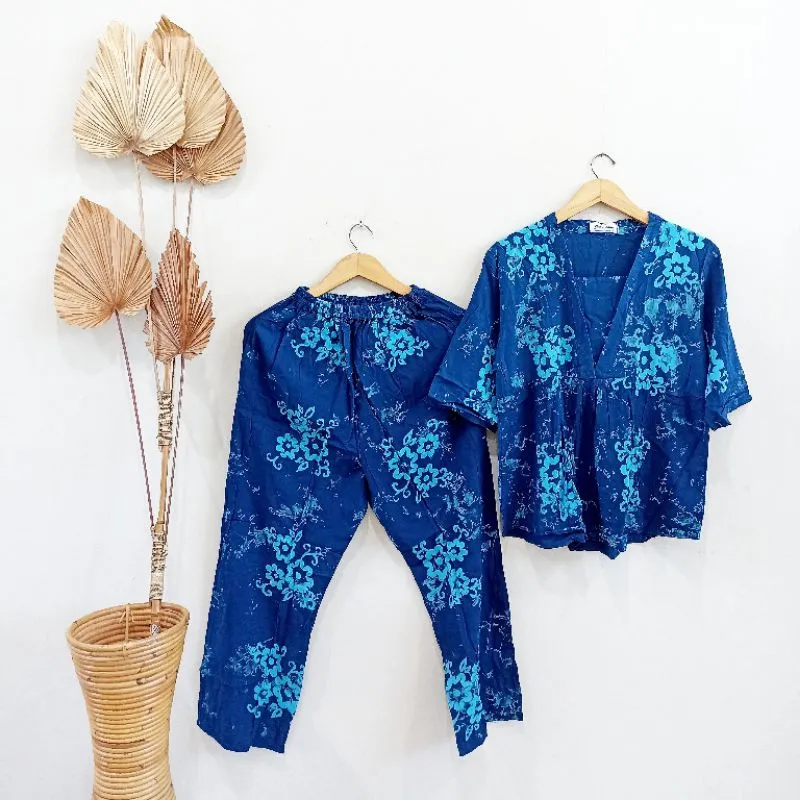 Varian Biru Bunga