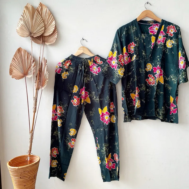 Varian Hijau Mawar Besar