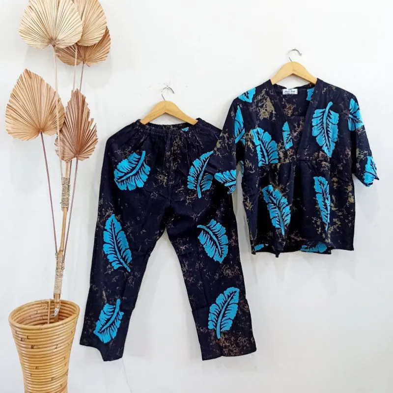 Varian Biru Daun