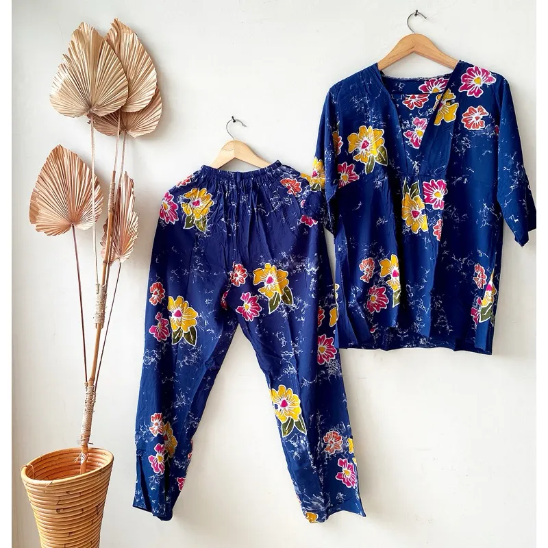 Varian Biru Mawar Besar