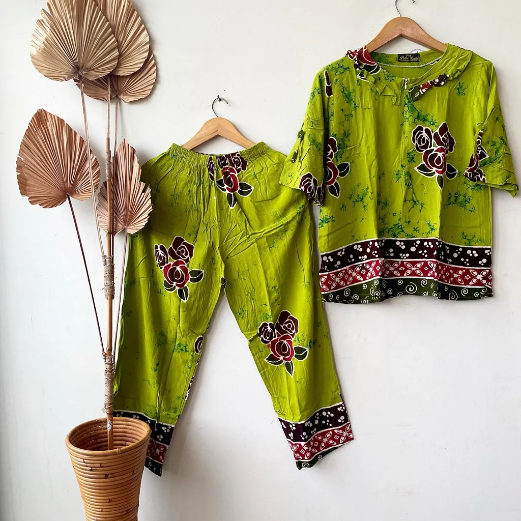Varian Hijau Garis