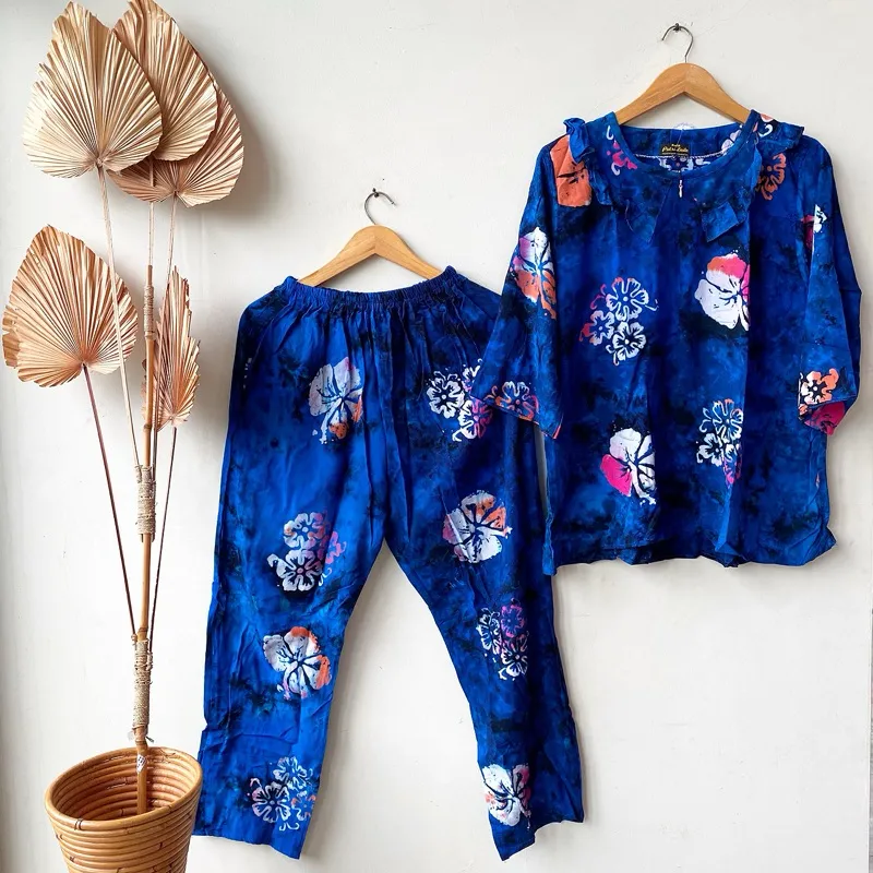 Varian Biru Dewasa