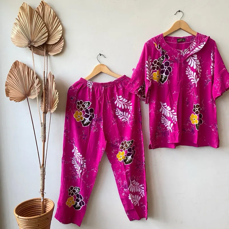 Varian Pink Bunga Putih