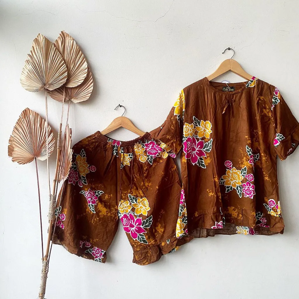Varian Coklat Hotpants Mawar