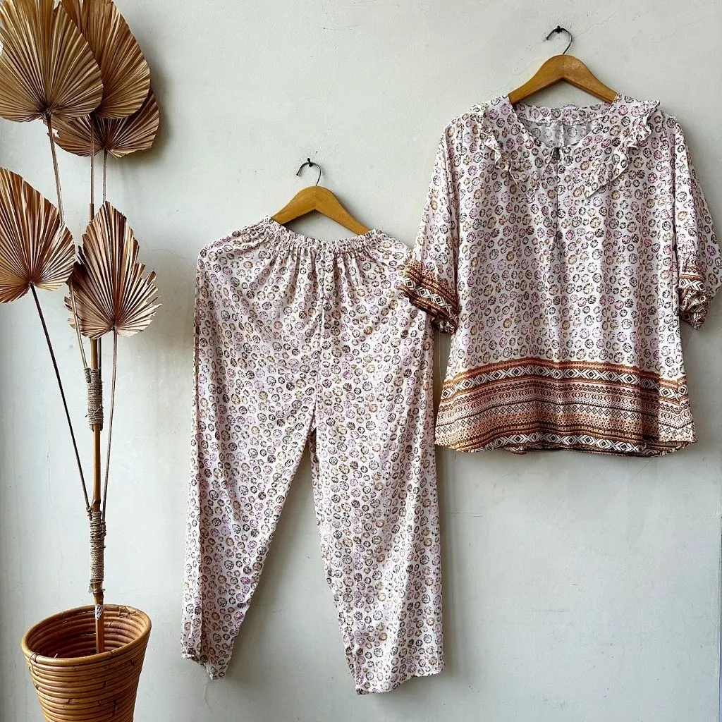 Varian Motif Tutul