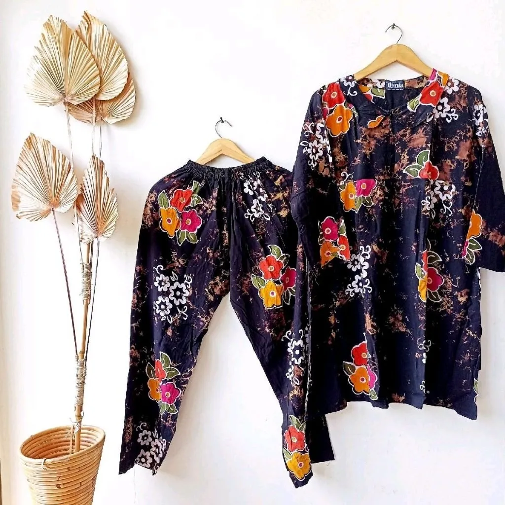 Varian Hitam Bunga